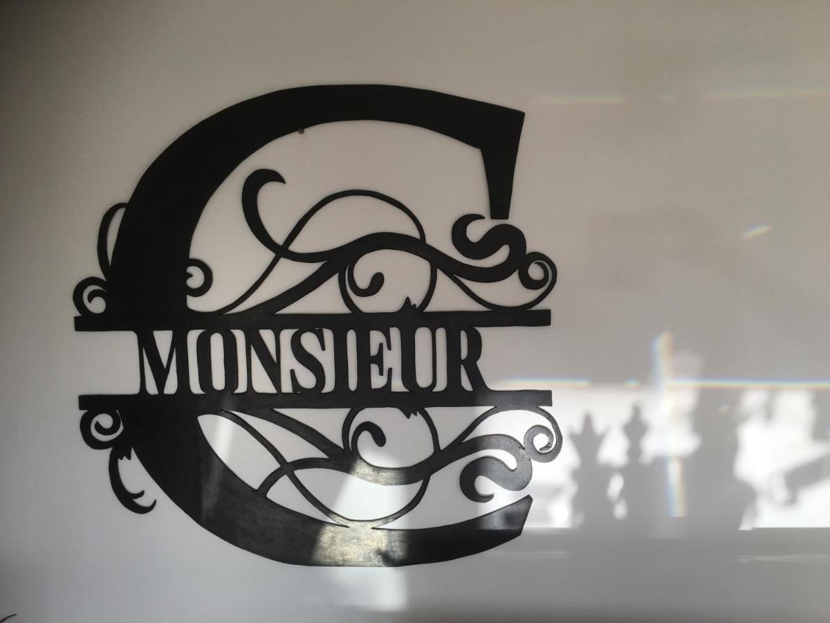 Alojamento de Acomodação e Pequeno-almoço Chez Monsieur Búzios